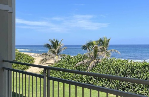 Bajura Copropriété | #5 Beachfront Boho 3BR, 2BA Apartment @ JobosBeach