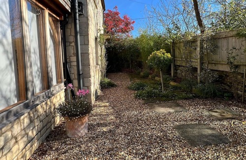 Sandy Lane Cottage | 5 * chalet de luxe indépendant 2 chambres à la périphérie de Lacock