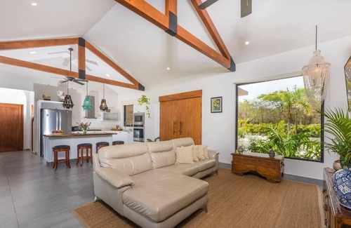Tamarindo Maison | 5 Bed 10 Guest Private Pool Home Hacienda Pinilla