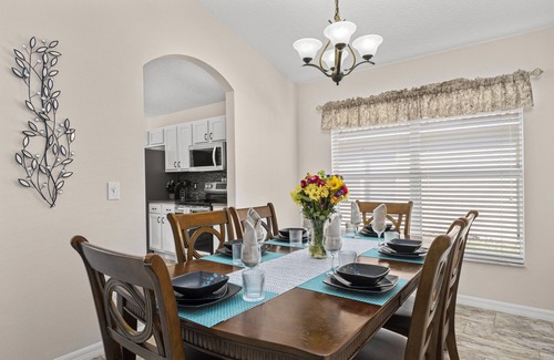 Solana Villa | ⭐⭐5 Bed, 4 Bath Property | SOUTH Facing Pool | Gated Resort | Mins to Disney ⭐⭐