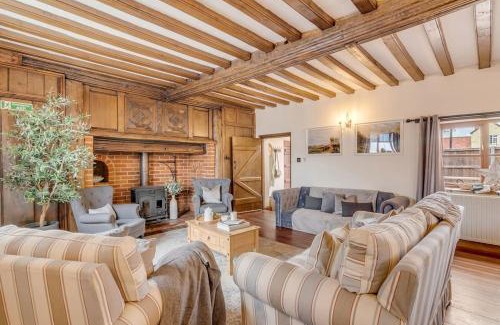 Eastgate Maison | 5-Bed Farmhouse near North Norfolk Coast