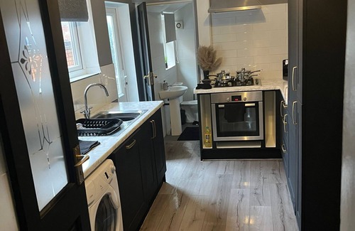 Birmingham Maison | 5 Bed House Near Edgbaston Cricket stadium Perfect for Contractors and Families!