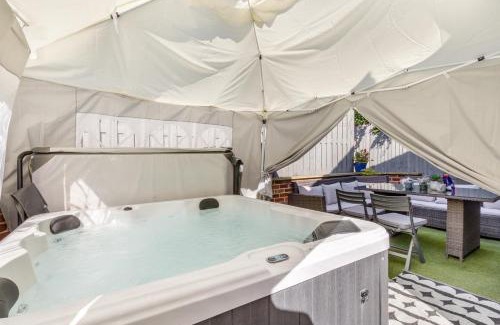 Blofield Maison | 5 Bed in Blofield oc-s33037