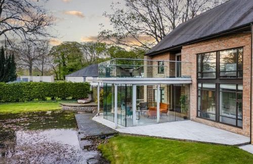 Durham Maison | 5 Bed in Durham 94028