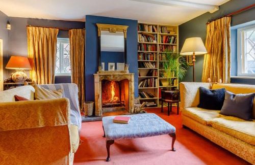 Pulham Maison | 5 Bed in Minterne Magna 87050