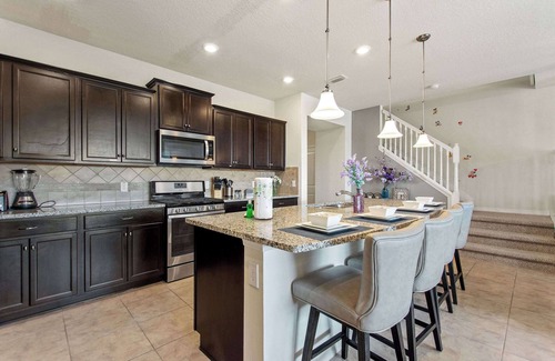 Loughman Maison | 5 Bedroom, 5 bath Villa