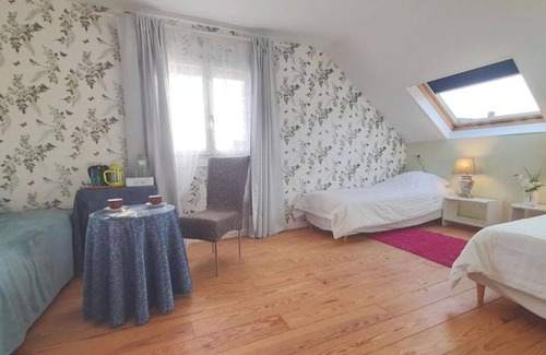 Bouconville Maison | 5 bedroom-5 bathroom Gîte with free wifi and parking chez Mostarlić B&B