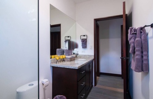 Tarcoles Maison | 5 Bedroom 5 bathroom Luxury Home, with optional apartment above the garage