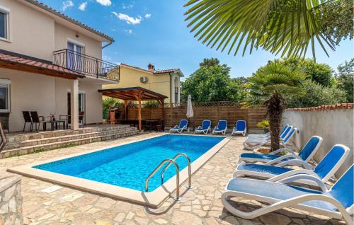 Vinez Maison | 5 Bedroom Cozy Home In Labin