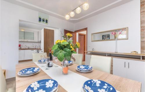 Vinez Maison | 5 Bedroom Cozy Home In Labin