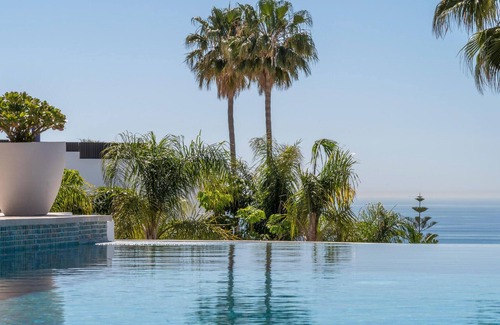 Urbanizacion Puerto de Estepona Maison | 5 bedroom accommodation in Urban.Puerto de Estep.