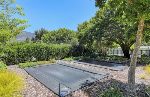 Tokai Maison | 5-Bedroom Forest Getaway with Jacuzzi & Views