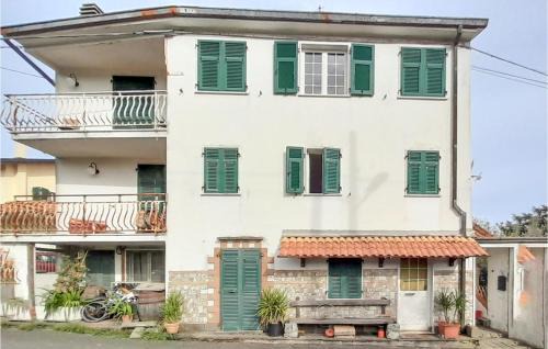 Serralta Maison | 5 Bedroom Gorgeous Home In Podenzana
