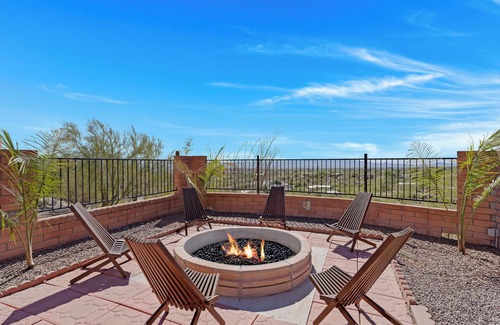 Coronado Foothills Estates Maison | 5 Bedroom HILLTOP Modern Breathtaking 360 degree VIEWS Heated Pool Spa Sleeps 16