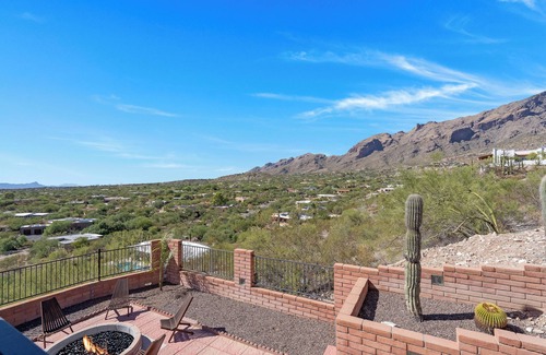 Coronado Foothills Estates Maison | 5 Bedroom HILLTOP Modern Breathtaking 360 degree VIEWS Heated Pool Spa Sleeps 16