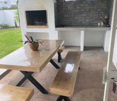 Langebaan Maison | 5 bedroom home in Langebaan, located close to Club Mykonos and Laguna Mall