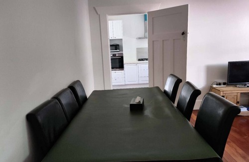 Epsom Maison | 5 Bedroom House 7 Rangiatea Road