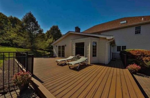 Zionhill Maison | 5 bedroom house with HEATED pool and game room
