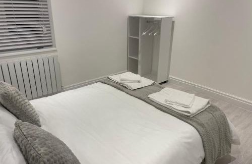 Fairlop Appartement | 5 Bedroom Modern and Spacious House in London