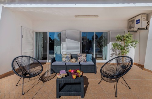 Areias de Sao Joao Maison | Maison 5 chambres-Albufeira Center avec piscine chauffée (sur demande)