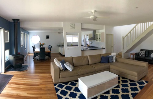 Sussex Inlet Maison | Maison 5 Chambres au Bord de l'Eau avec Piscine Chauffée