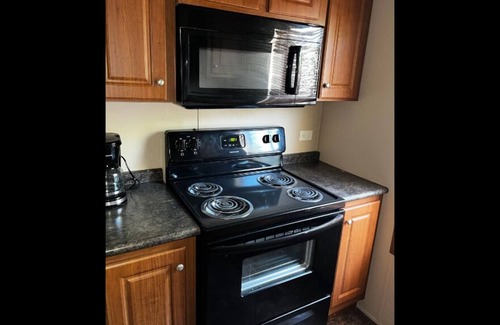 Monahans Maison | 5 Bedroom Work Trailer