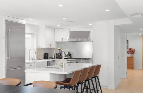 Hollywood Beach Maison | 5 beds 4 Bedroom 5 bath New Seaside Oasis pool/ping pong table