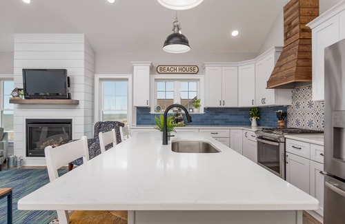 Broadkill Beach Maison | 5 Broadkill - PET FRIENDLY - Beautiful bay front new construction home on Bro