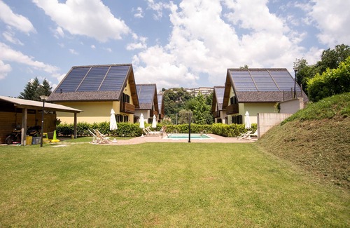 Coreglia Antelminelli Maison | 5 chalets avec piscine privée. Animaux acceptés