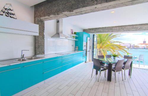 Arrecife Appartement | 5* Charco loft