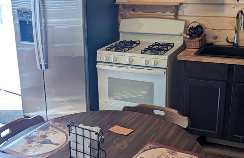 South Rutland Maison | #5 - Cozy private unit near Salmon River, and Tug Hill ATV/snowmobile trails.