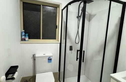 Bundoora Maison | 5 Ensuite Bedrooms for Ultimate Comfort with Every Convenience-Bundoora