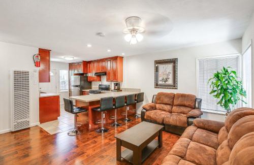 Harbor Maison | 5 Mi to Coast Centrally Located Long Beach Home!