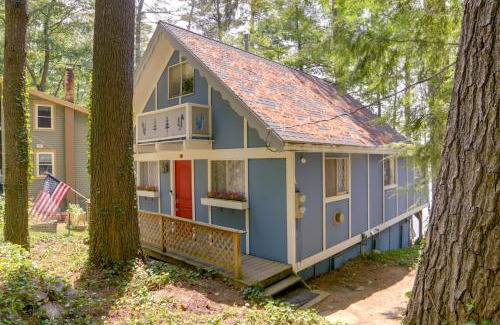 Hillsboro Maison | 5 Mi to Fox State Forest Lakefront Home with Dock
