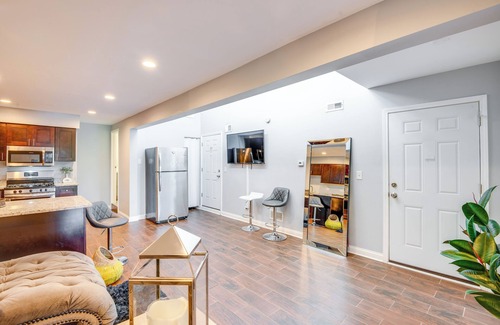Ashburn Appartement | 5 Mi to Midway: Walkable Chicago Apartment