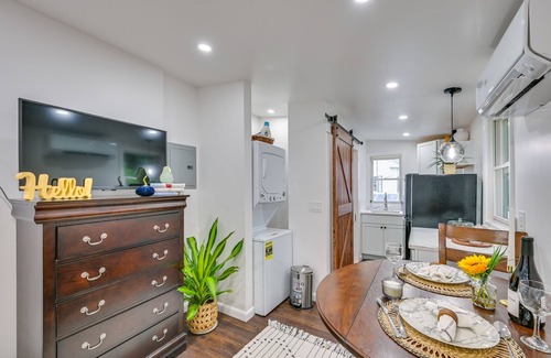 Danvers Appartement | 5 Mi to Salem: Furnished Patio at Danvers Studio!