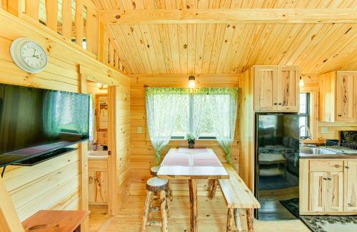 Selinsgrove Maison | 5 Mi to Susquehanna Boating! Secluded Log Cabin