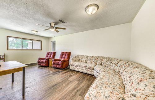 Roswell Maison | 5 Mi to UFO Museum Roswell Home with Spacious Yard!