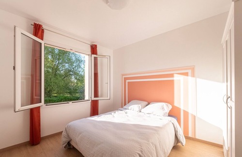 Torcy-le-Grand Maison | 5 minutes from Olympic Games Nautics - Modern Property - close to Disney & Paris