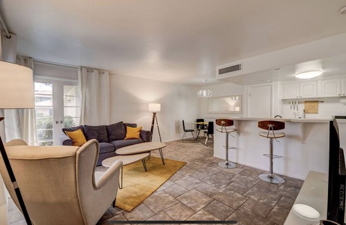 Paradise Copropriété | 5 Min from strip. Next UNLV, STRBCKS, Restaurants.