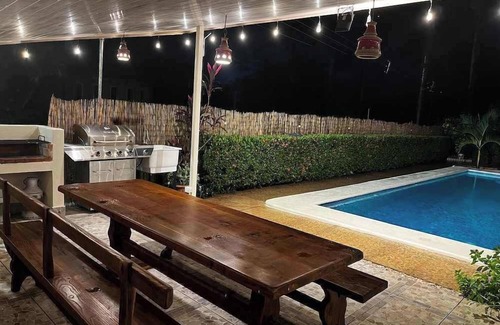 Coco Villa | 5 min to Beach ~ Private Pool ~ European style!