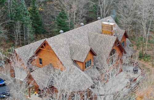 Lac-Superieur Cabine | 5 min to Tremblant Park and ski Resort. Ideal Retreat for Summer or Winter fun