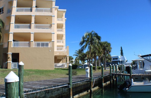 Bahamia West Copropriété | 5 Min Walk to a Beach Paradise