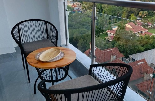 Lavington Appartement | 5 mins to everywhere the location is fantastic with alovely host.