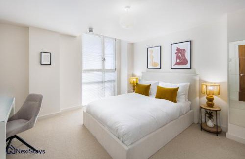 St Luke's Appartement | 5 Mins Walk to Moorgate, Tranquil City Retreat