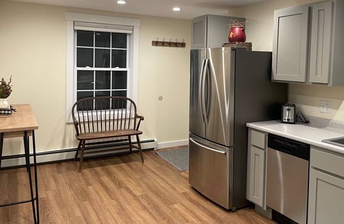 Meadows Appartement | 5 minute bike ride to Highlands and local Snowmobile trails