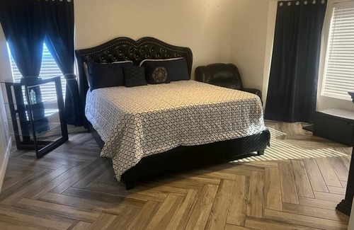 La Buena Vida Maison | 5 Minute Walk to the State Farm Stadium