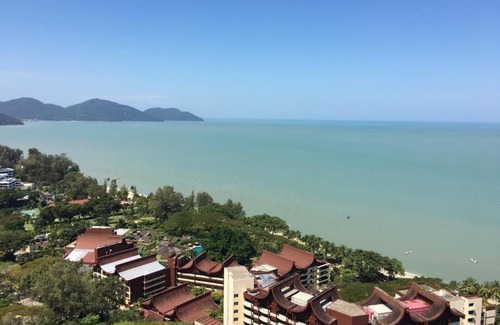 Tanjung Bungah Appartement | 5 minutes de la plage. Vue imprenable sur la mer
