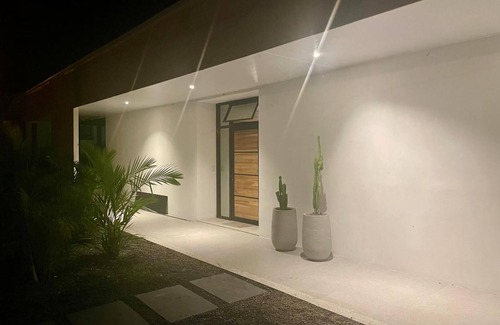 Tarcoles Maison | 5 minutes from Crocodile Bridge Ideal family home.