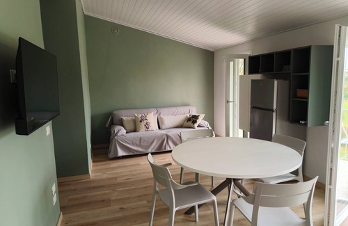 Monte Appartement | 5 minutes from the lake house with garden in residence with swimming pool